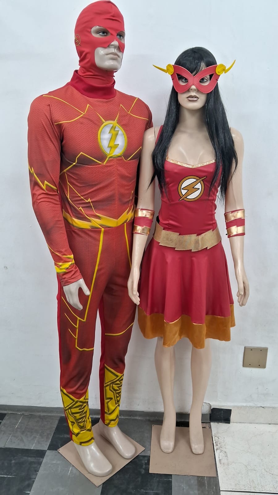 The Flash feminina e The Flash Masculino